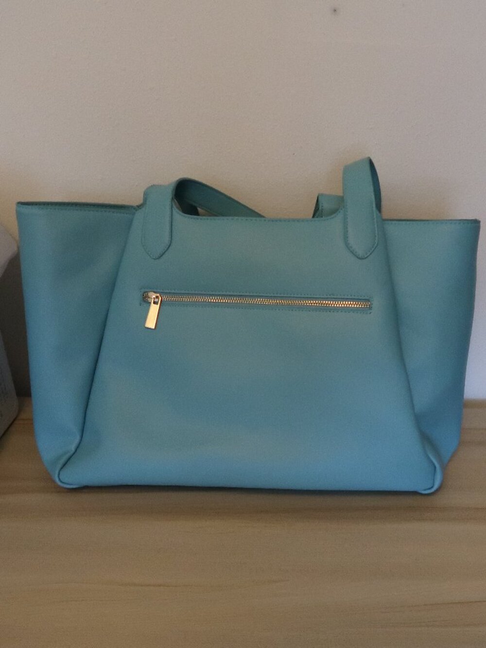 On 34th Azriell tote bag sea spray